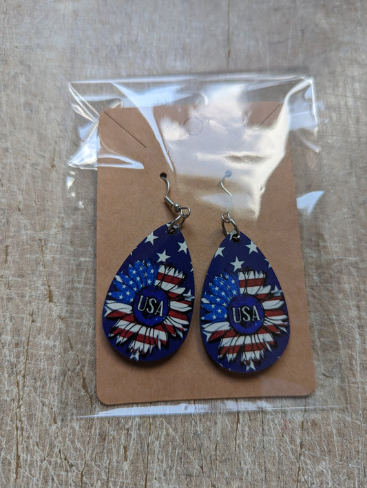 USA Leaf Earrings