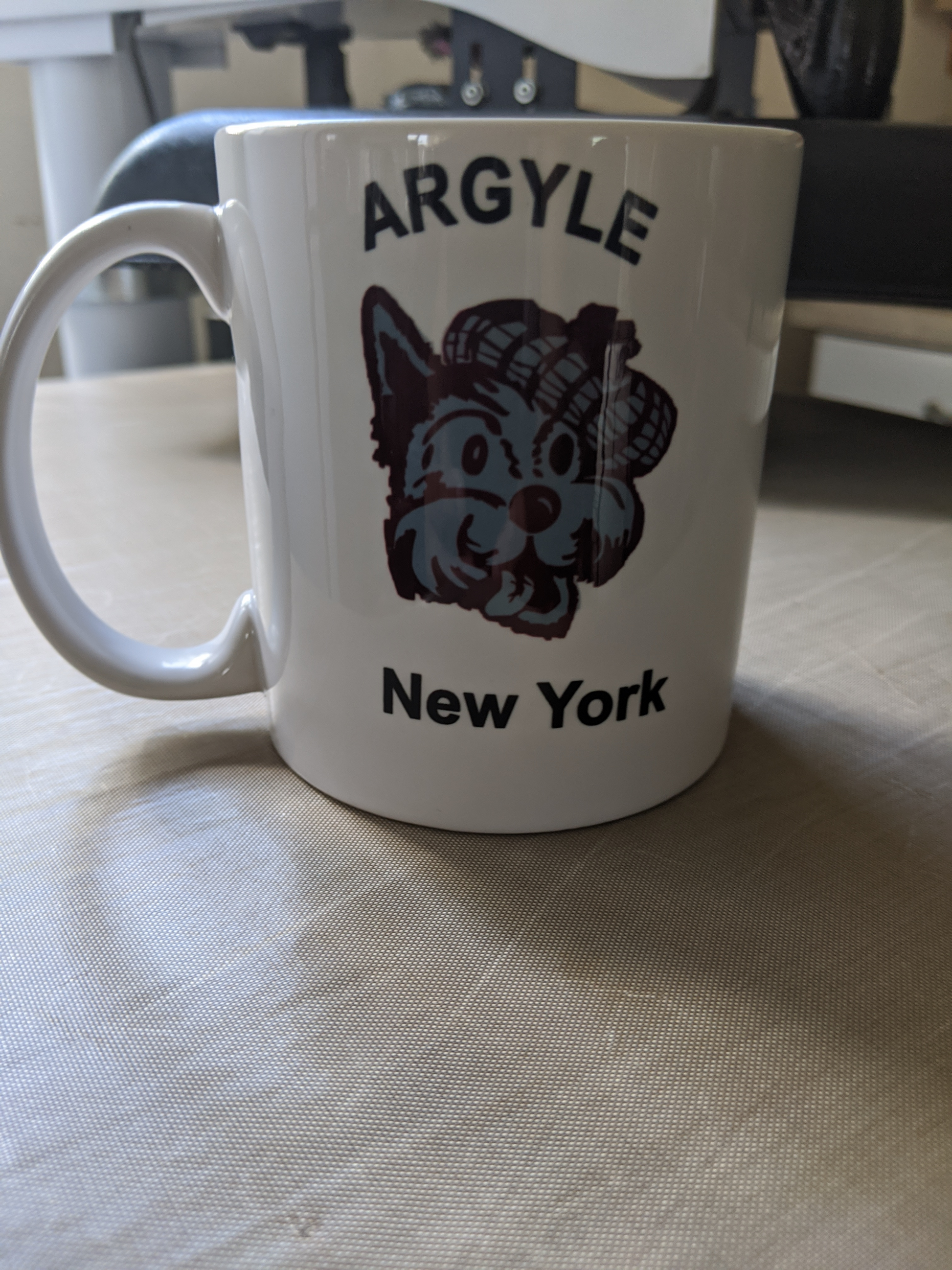 Right side of Argyle Coffee mug